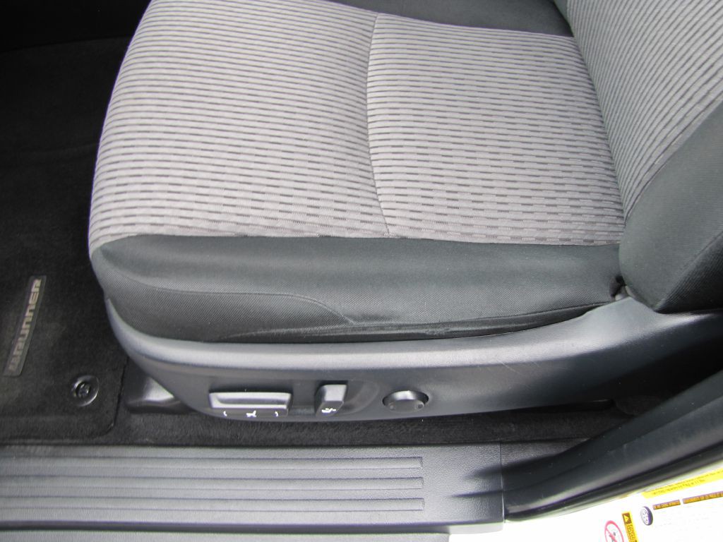 2018 Toyota 4Runner Image 23