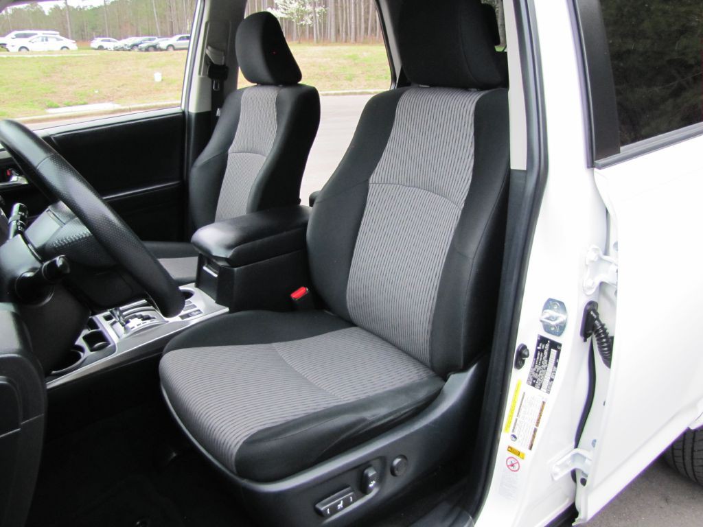 2018 Toyota 4Runner Image 24