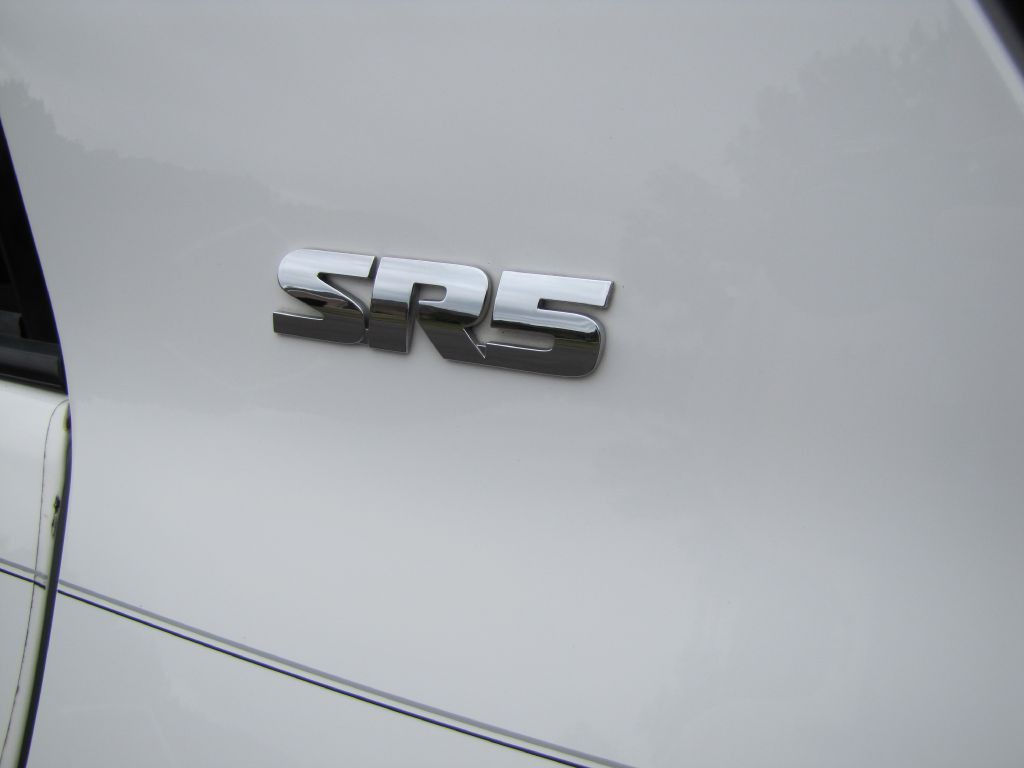 2018 Toyota 4Runner Image 28