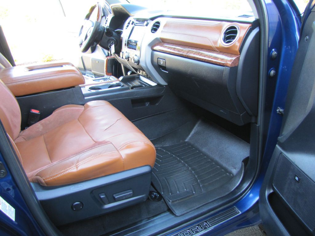 2015 Toyota Tundra Image 15