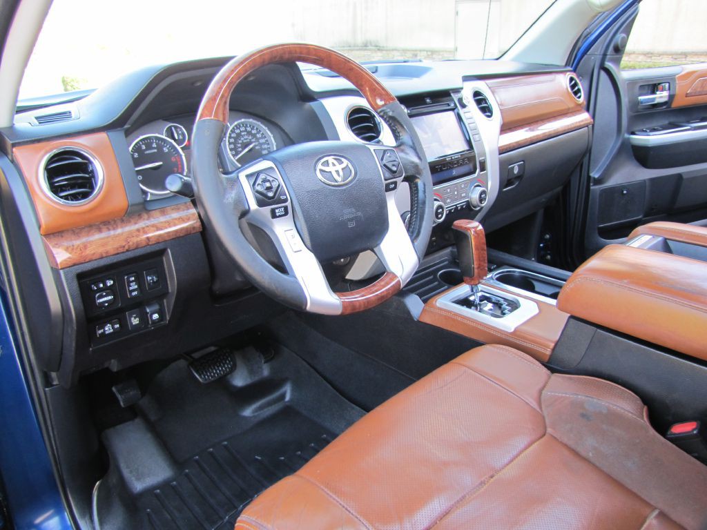 2015 Toyota Tundra Image 22