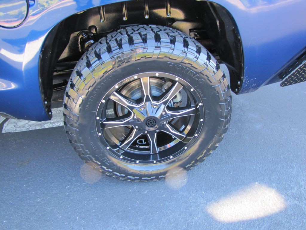 2015 Toyota Tundra Image 27