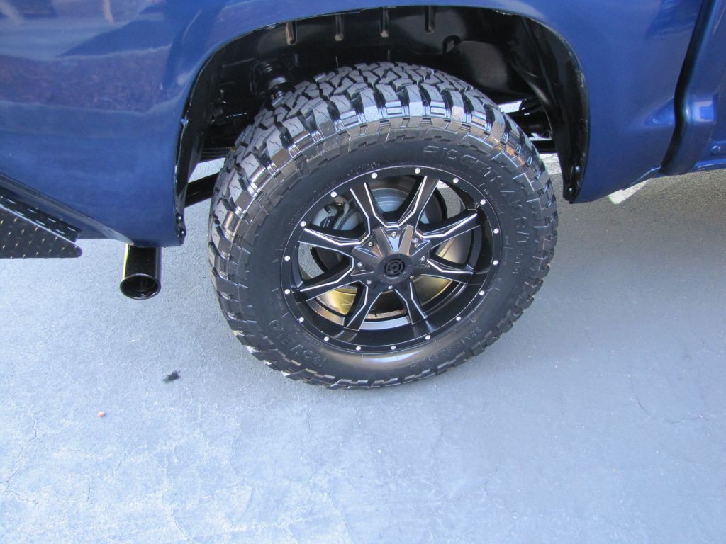 2015 Toyota Tundra Image 32