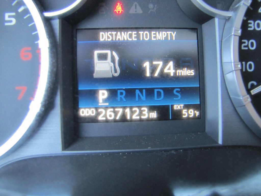 2015 Toyota Tundra Image 37