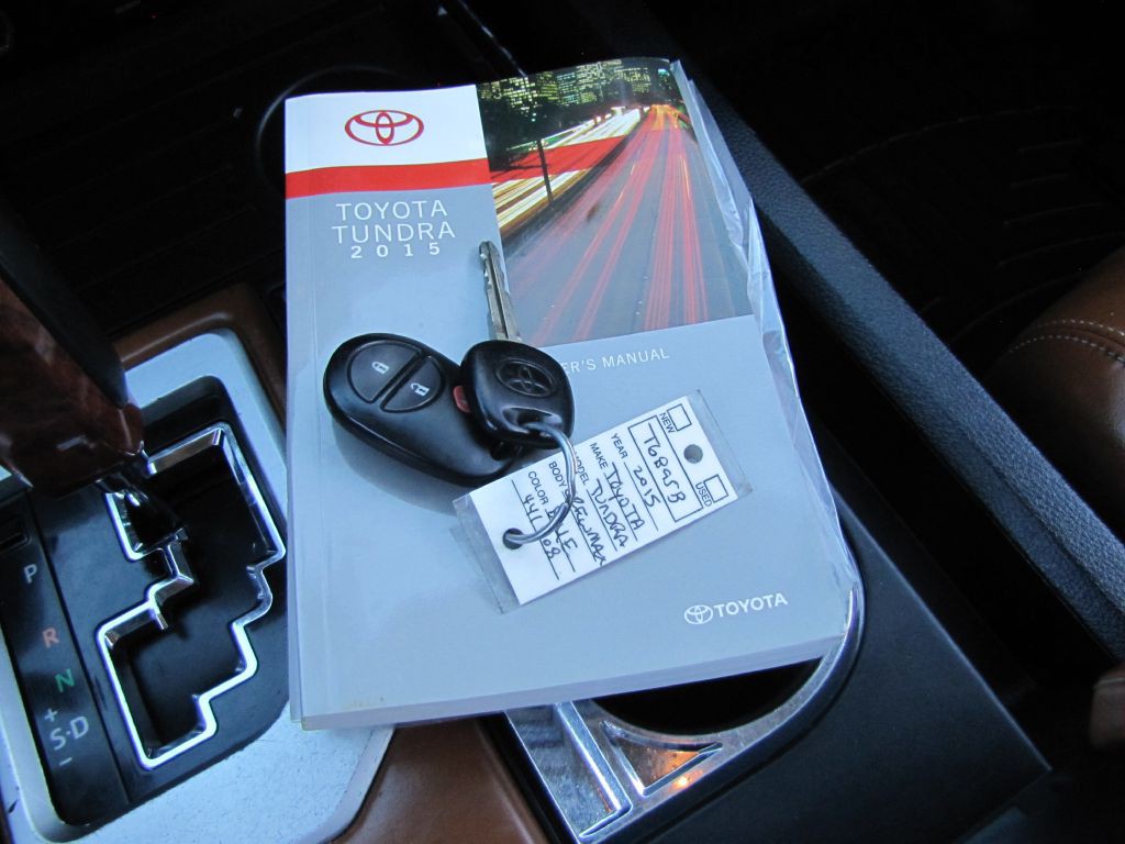 2015 Toyota Tundra Image 42