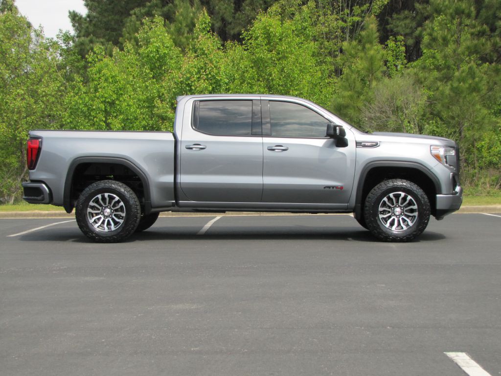 2020 GMC Sierra Image 4