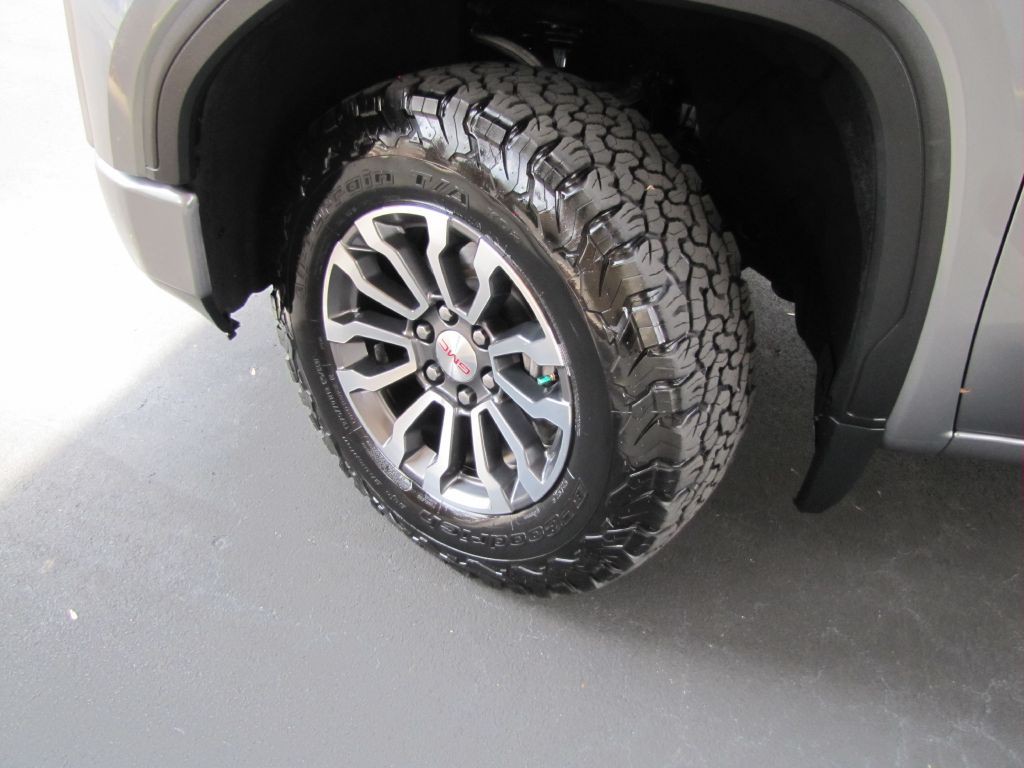 2020 GMC Sierra Image 38