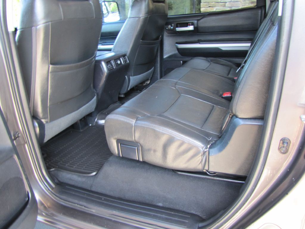 2016 Toyota Tundra Image 18