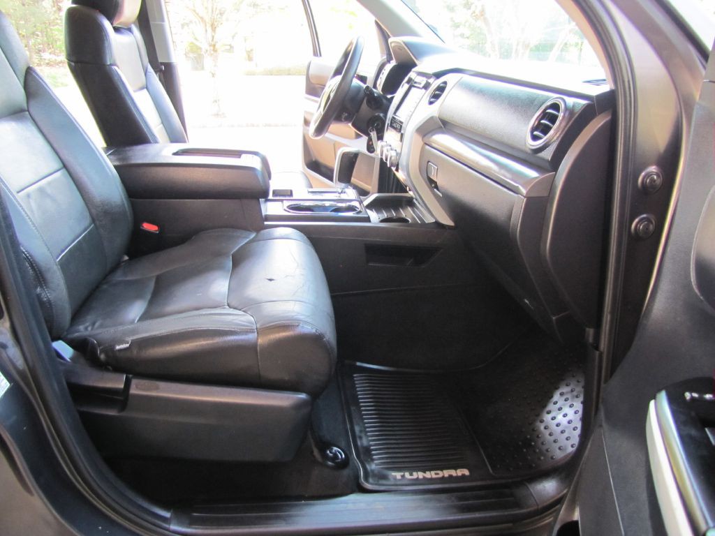 2016 Toyota Tundra Image 21