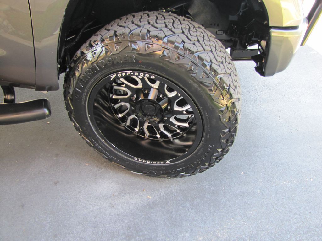 2016 Toyota Tundra Image 24