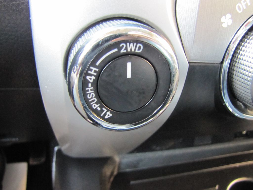 2016 Toyota Tundra Image 42