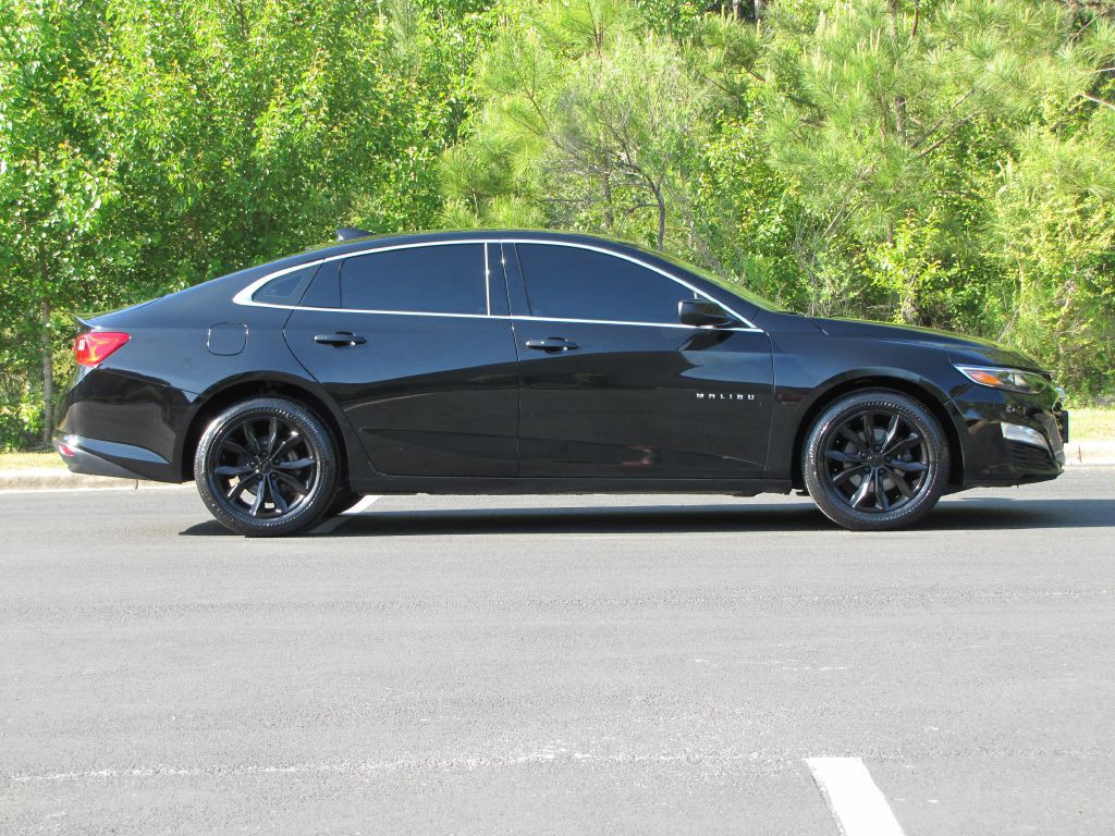 2023 Chevrolet Malibu Image 4