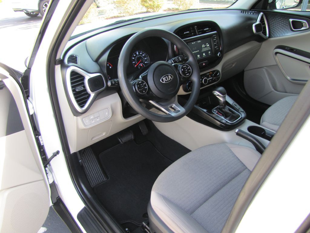 2021 Kia Soul Image 13