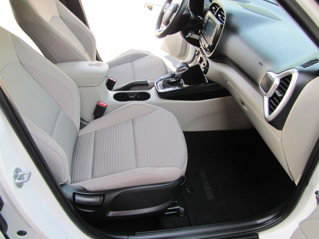 2021 Kia Soul Image 18