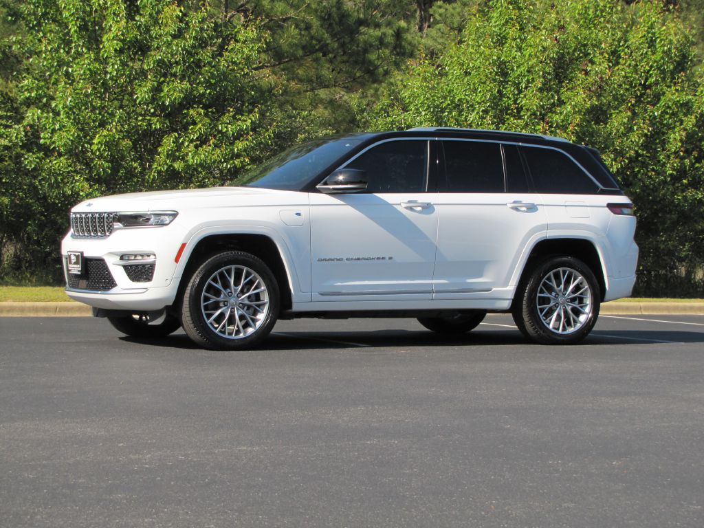 2022 Jeep Grand Cherokee Image 3