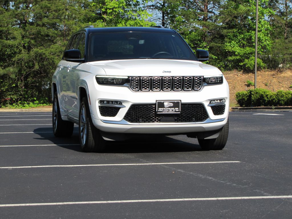2022 Jeep Grand Cherokee Image 9