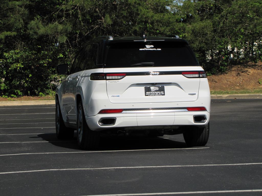 2022 Jeep Grand Cherokee Image 11