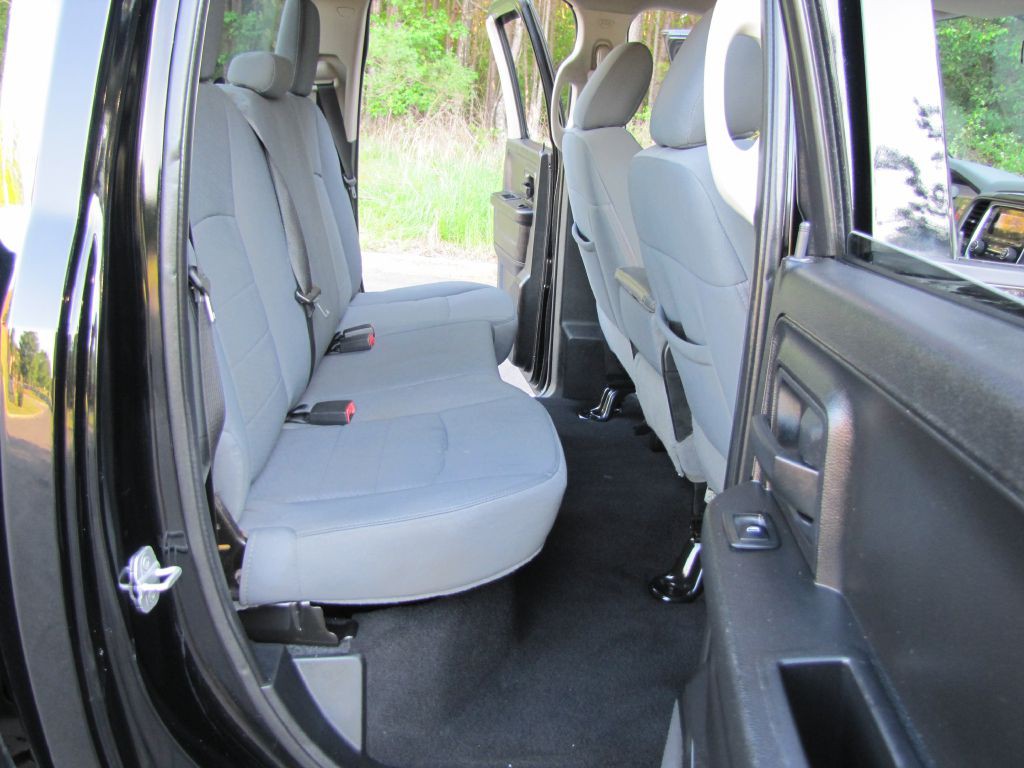 2013 Dodge Ram 1500 Image 17