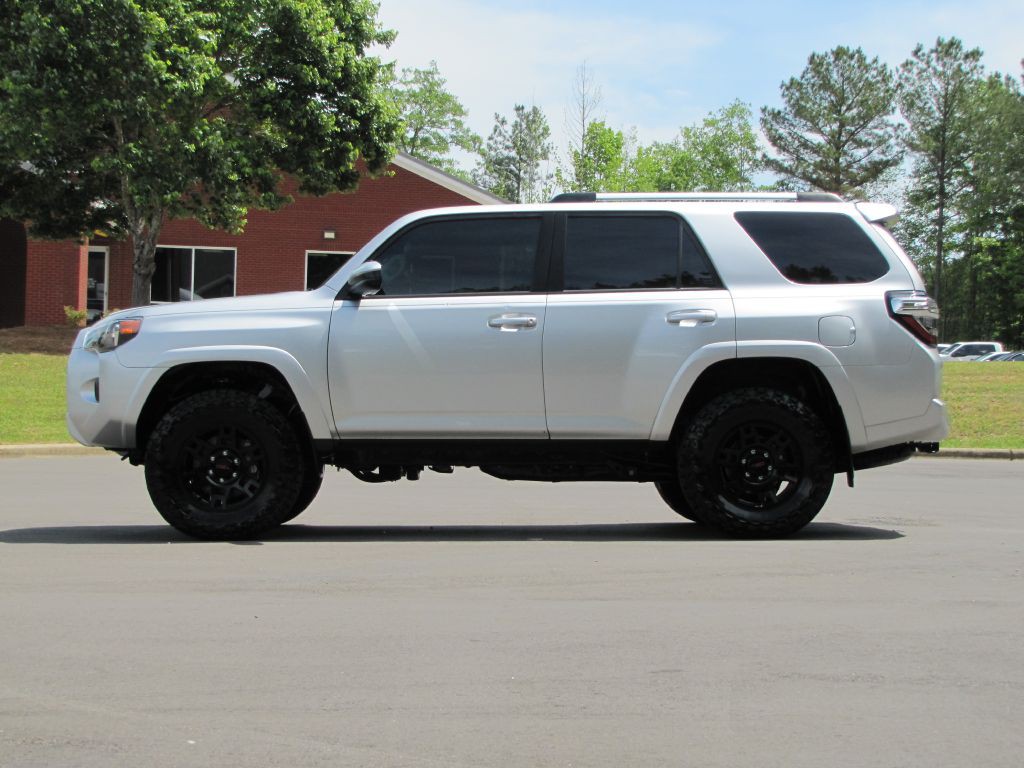 2023 Toyota 4Runner Image 5