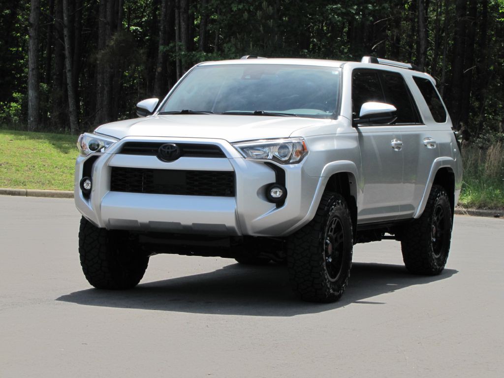 2023 Toyota 4Runner Image 9