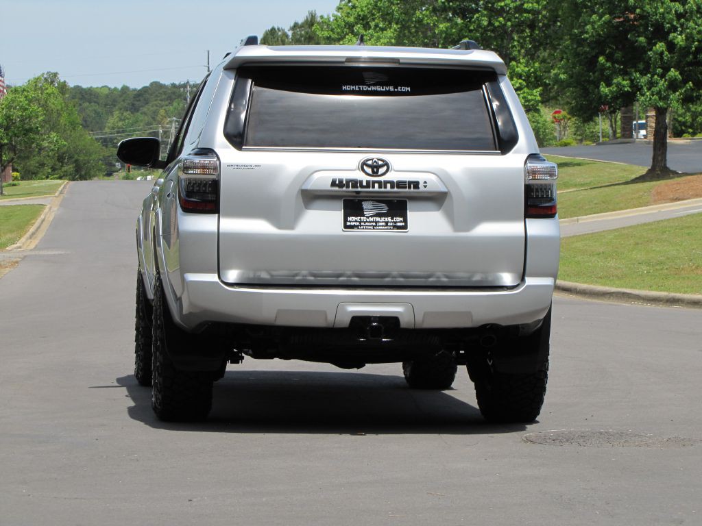 2023 Toyota 4Runner Image 10