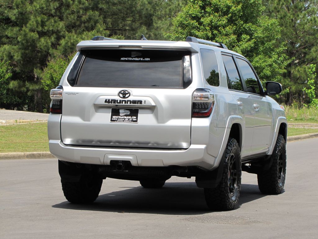2023 Toyota 4Runner Image 11