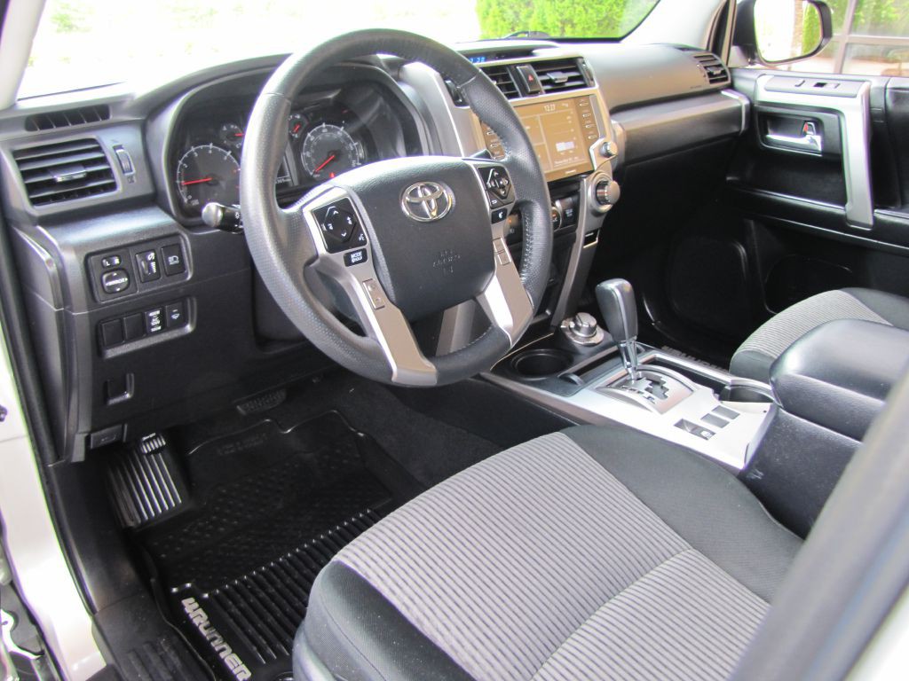 2023 Toyota 4Runner Image 13