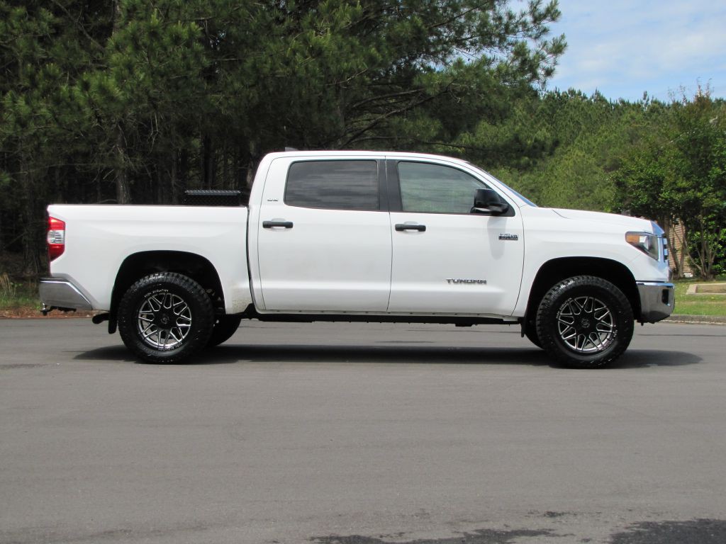 2020 Toyota Tundra Image 4