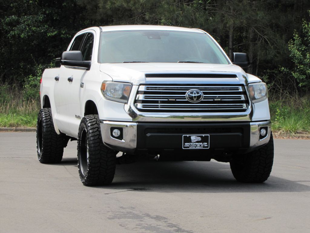 2020 Toyota Tundra Image 8