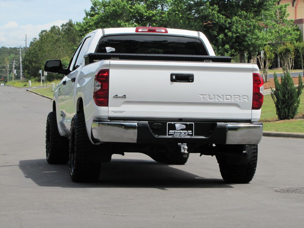 2020 Toyota Tundra Image 10