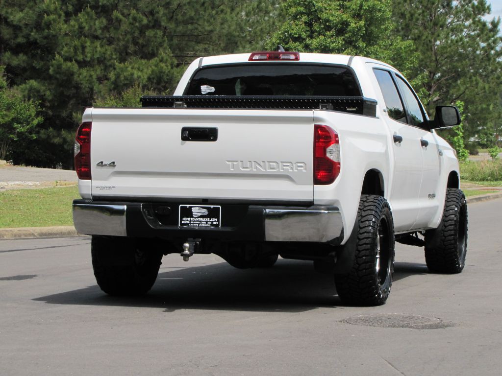 2020 Toyota Tundra Image 11
