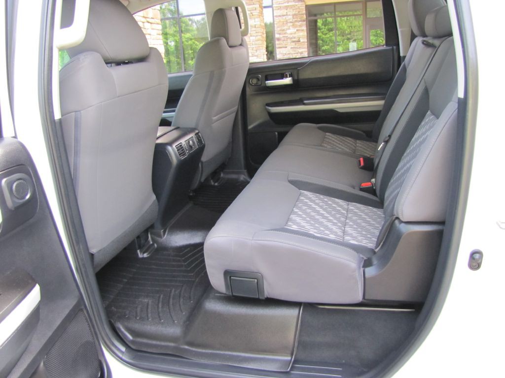 2020 Toyota Tundra Image 15