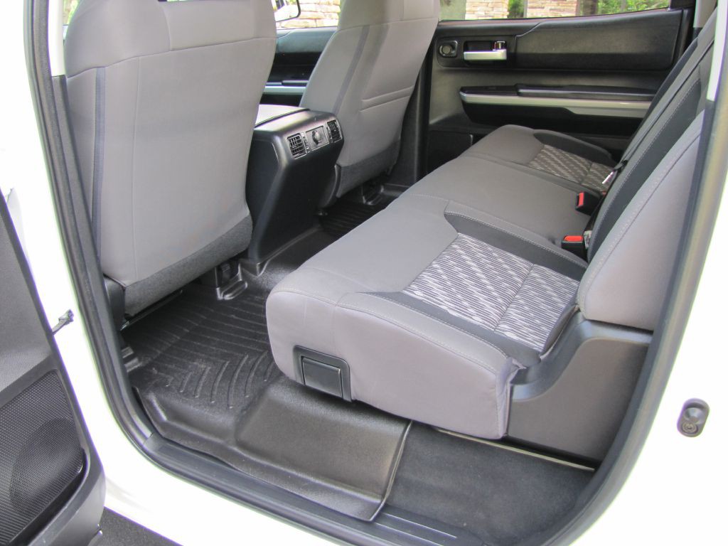 2020 Toyota Tundra Image 16