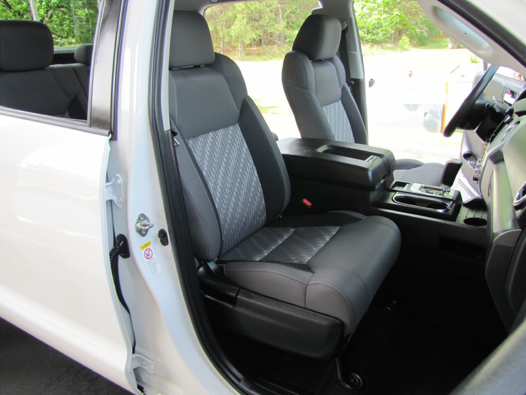 2020 Toyota Tundra Image 21