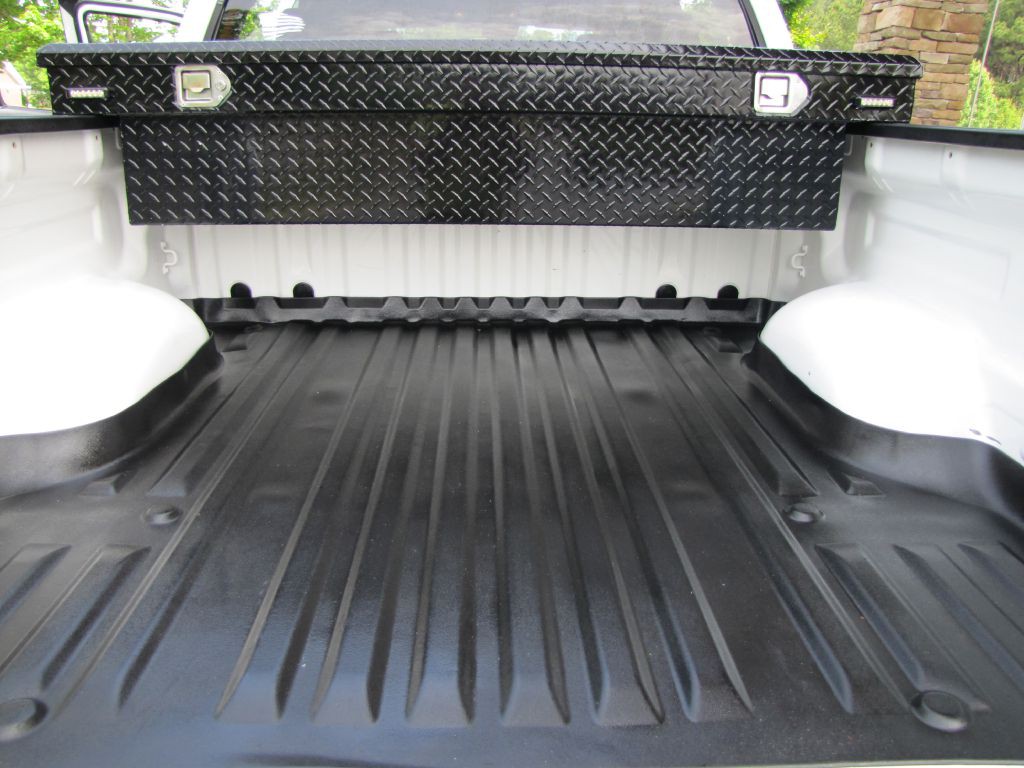 2020 Toyota Tundra Image 30