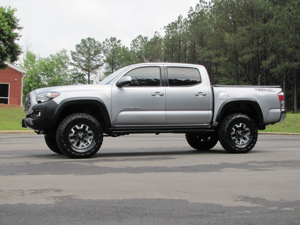 2020 Toyota Tacoma Image 3