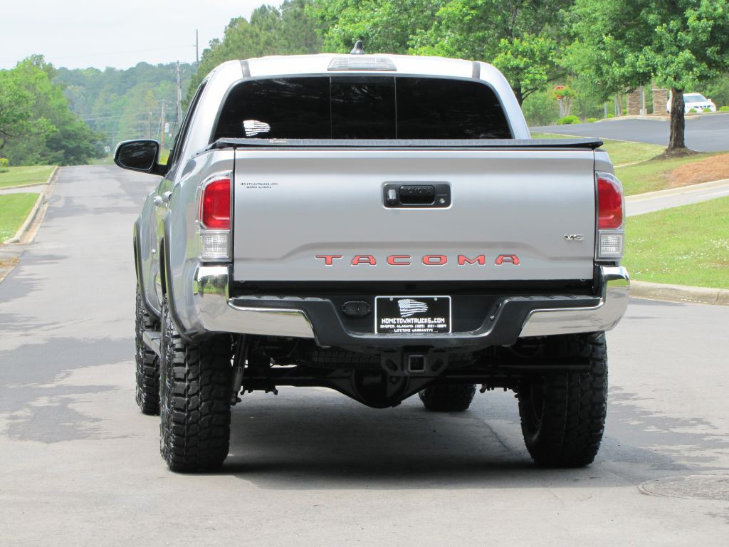 2020 Toyota Tacoma Image 11