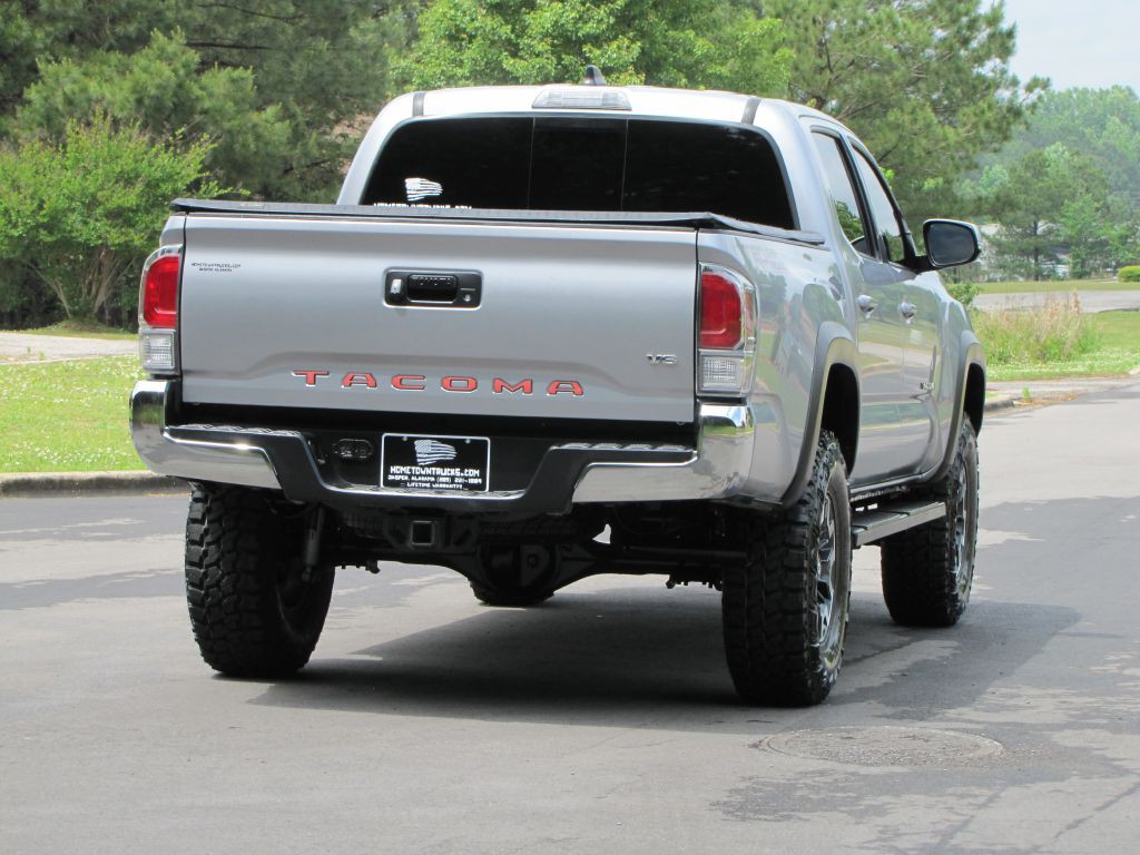 2020 Toyota Tacoma Image 12