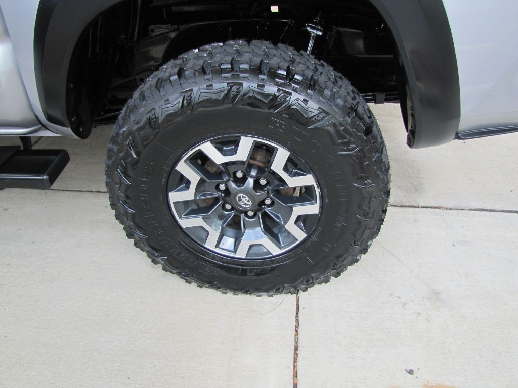 2020 Toyota Tacoma Image 33