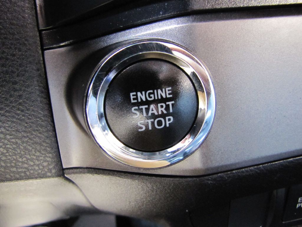 2020 Toyota Tacoma Image 42