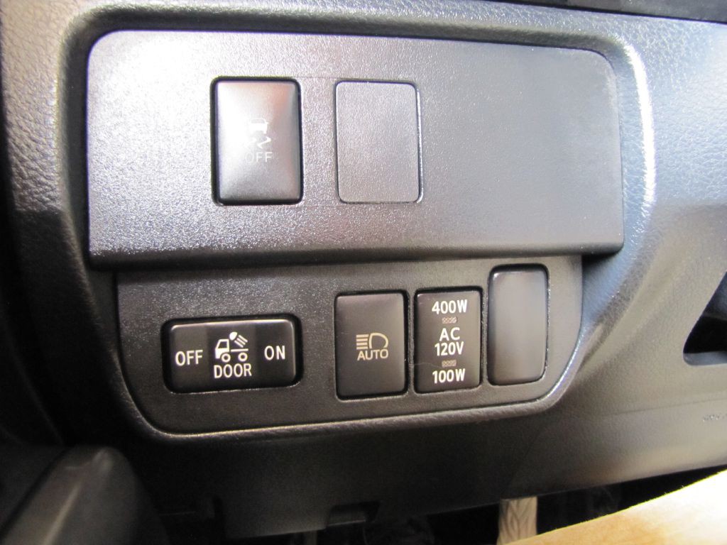 2020 Toyota Tacoma Image 47