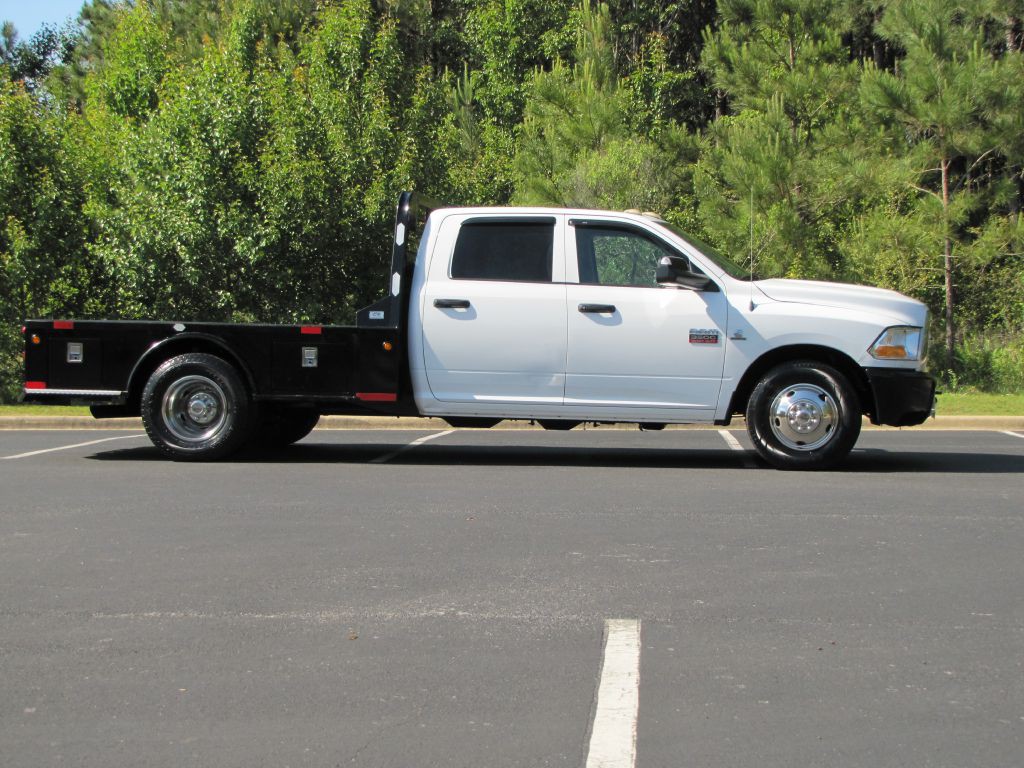 2011 Dodge Ram 3500 Image 4