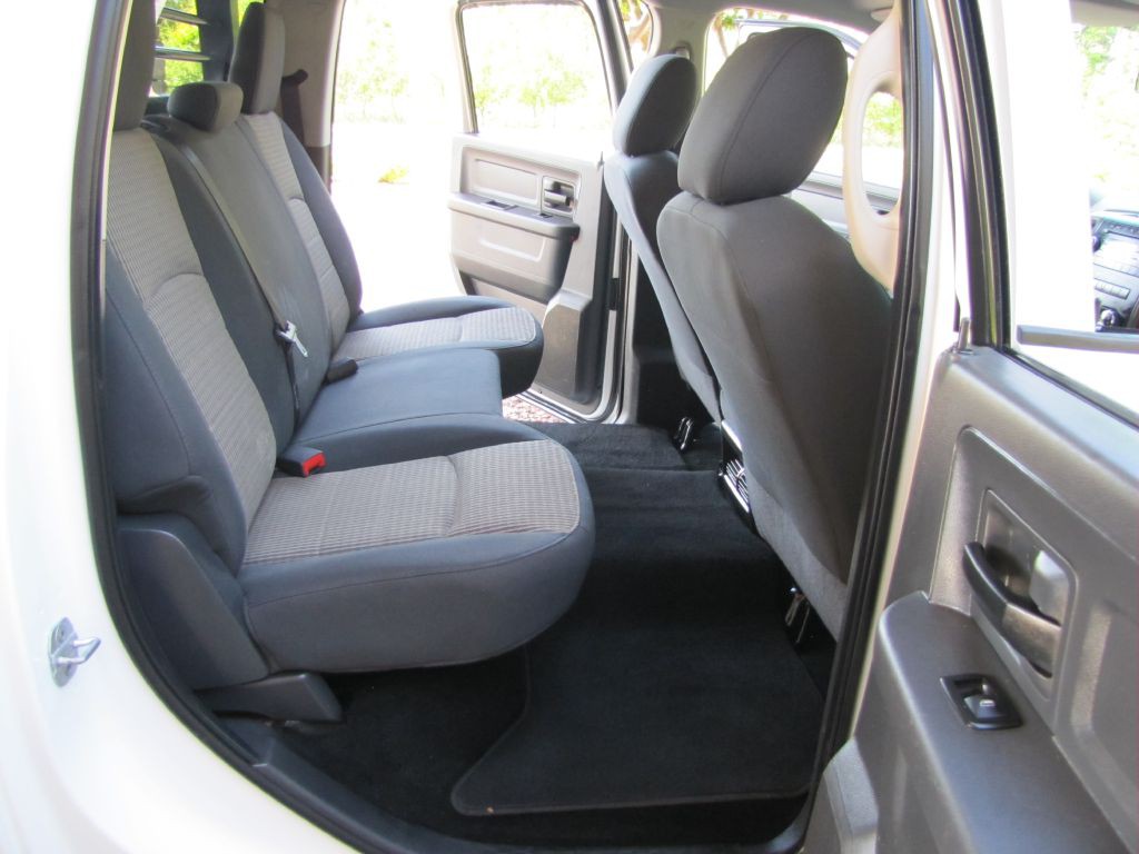2011 Dodge Ram 3500 Image 17
