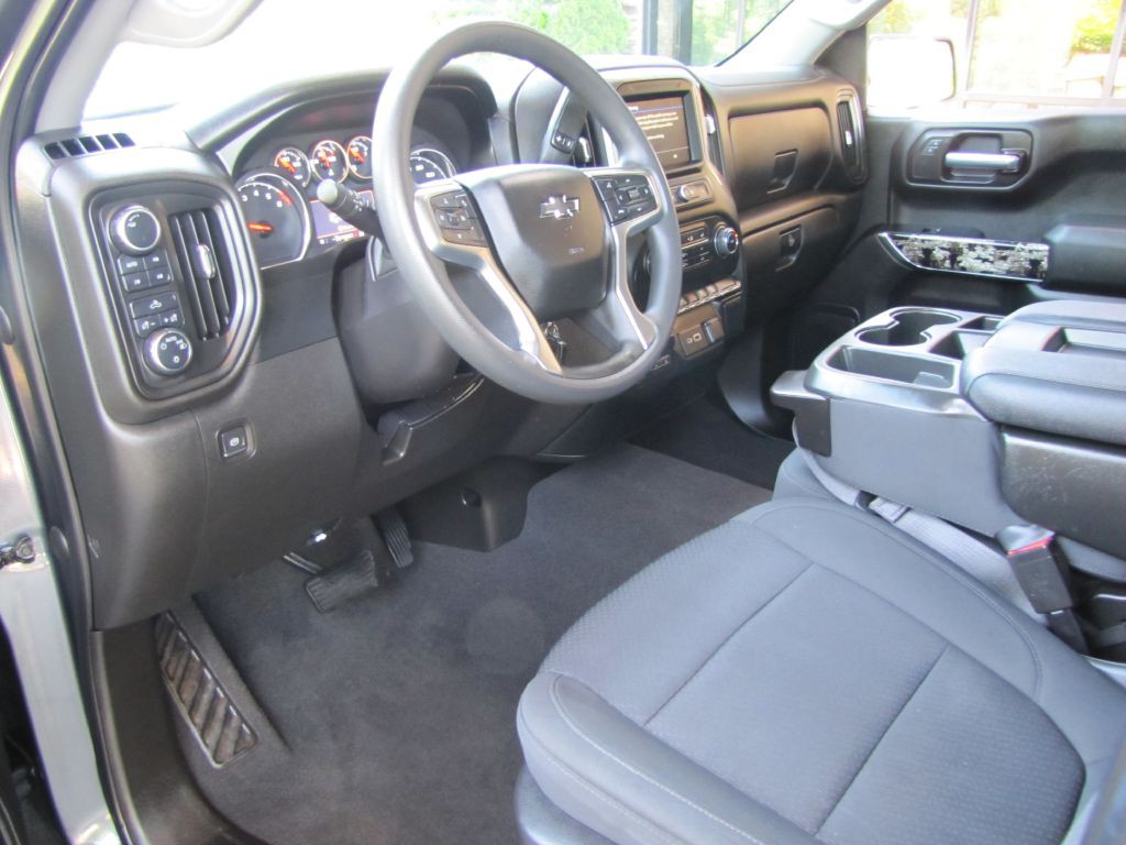 2022 Chevrolet Silverado 1500 Image 13