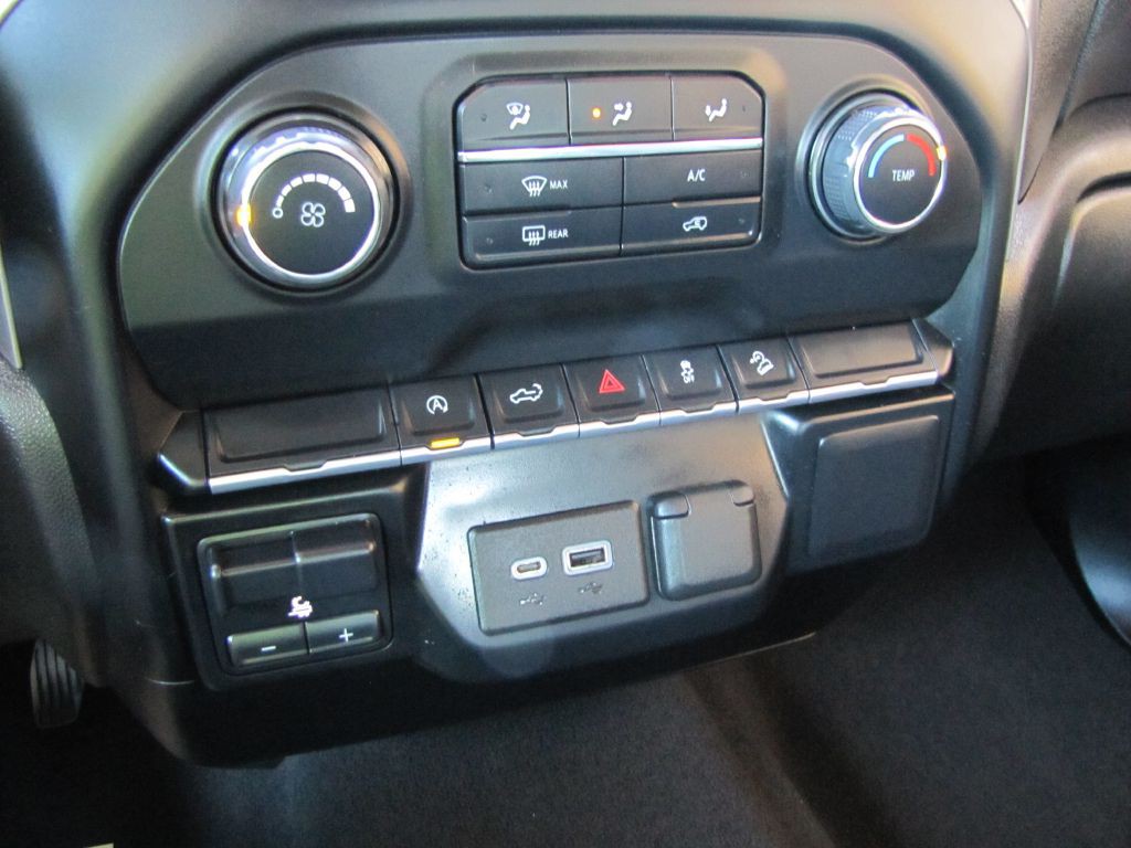 2022 Chevrolet Silverado 1500 Image 40