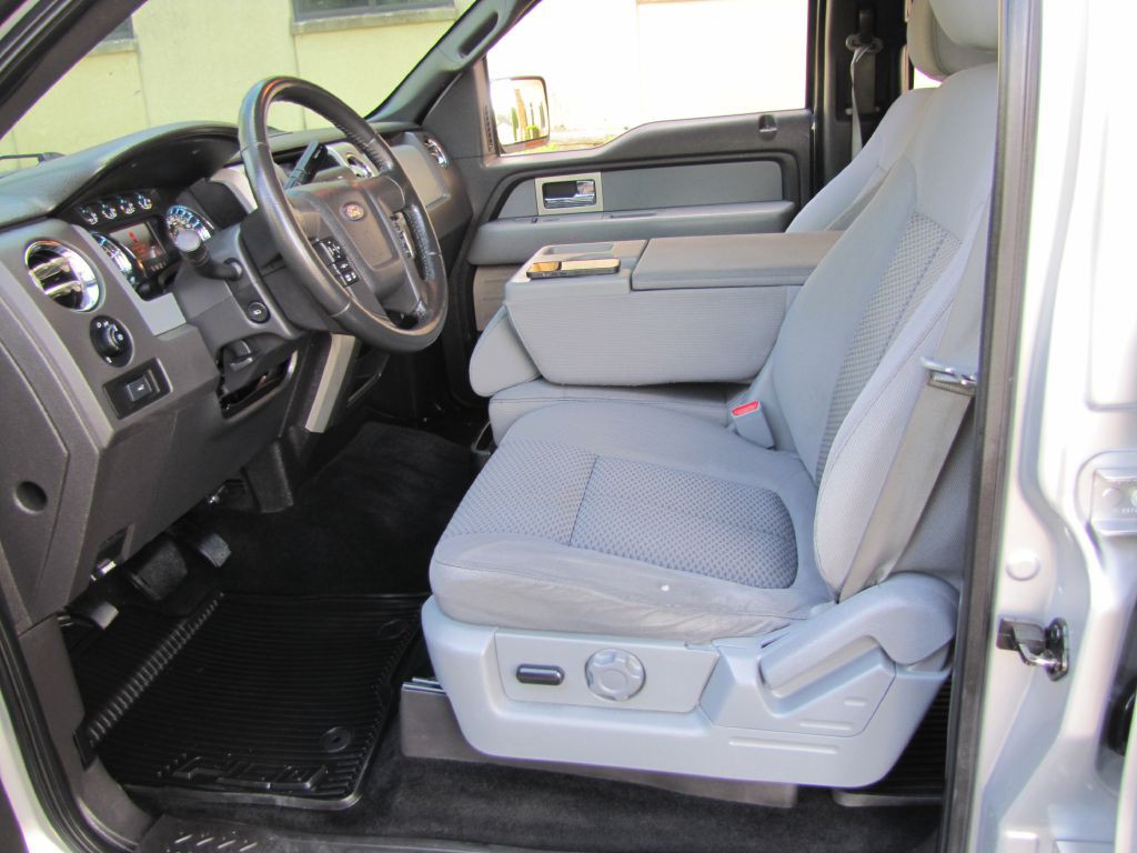 2011 Ford F-150 Image 12