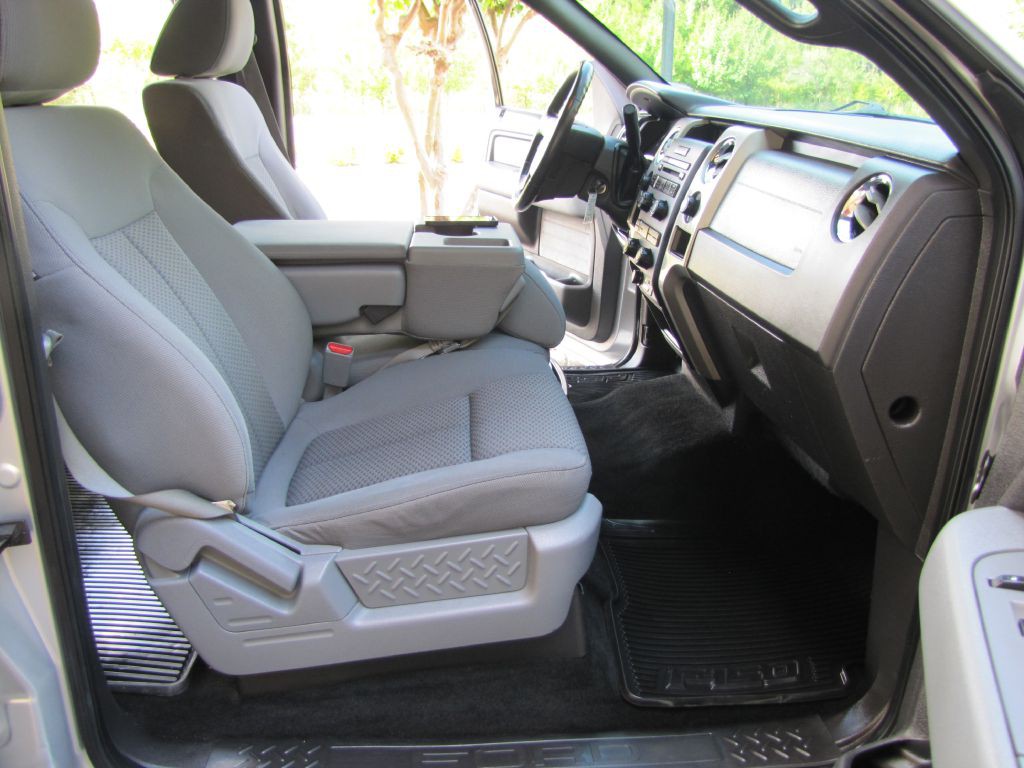 2011 Ford F-150 Image 21