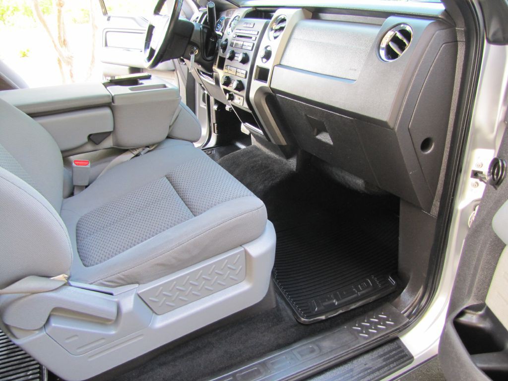 2011 Ford F-150 Image 22