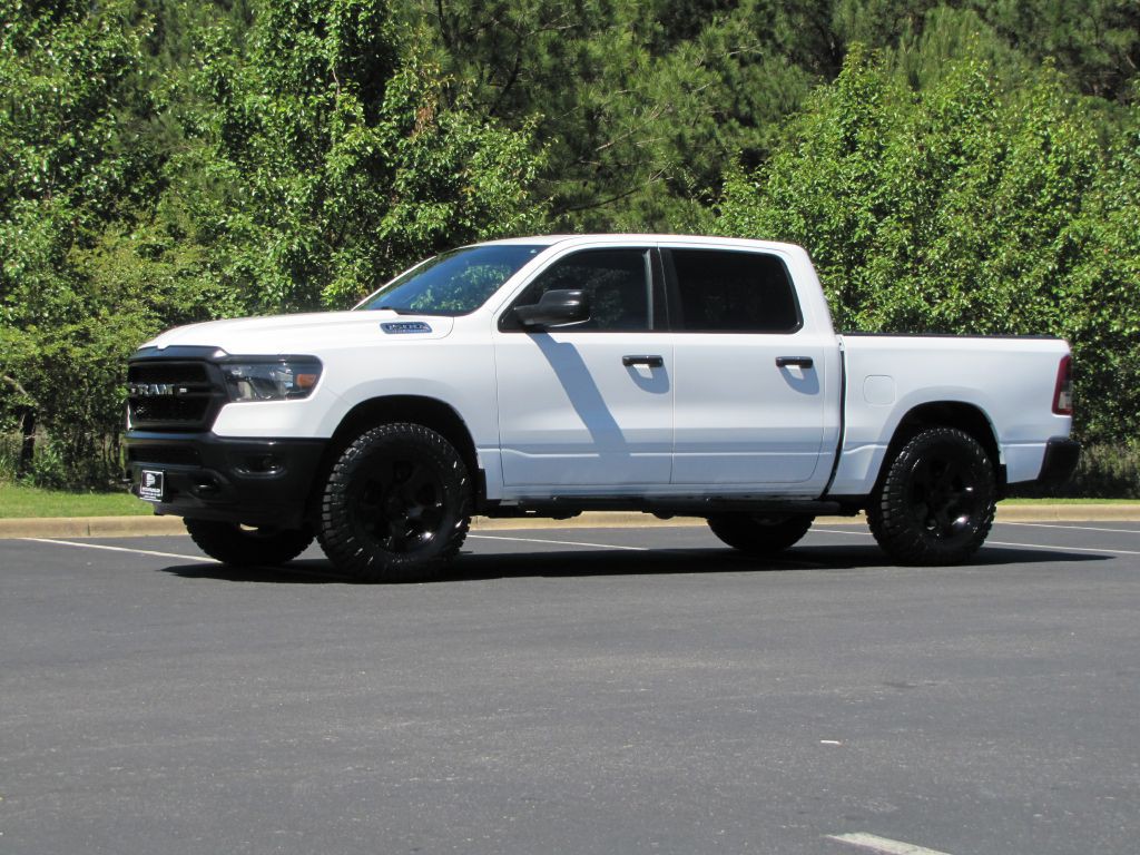 2023 RAM 1500 Image 3
