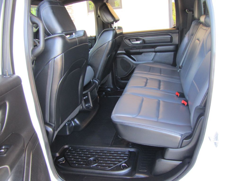 2023 RAM 1500 Image 16